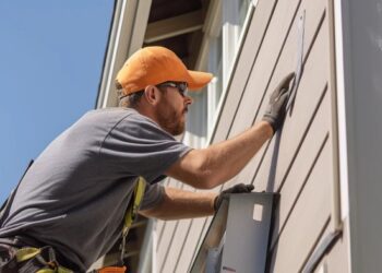 Siding Repair Brentwood, CA | - Pro Superior Construction